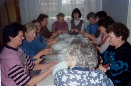 1990er beim Federnschleißen 131ME