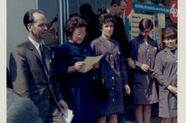 1967 14.6. Konsum Eröffnung OH 45 v.l. Dir. Winzer Konsum, Fr. Schick, A. Hoffmann, Insp. Wollek, T. Zeugner (verh. Hofbauer), ?, 1HOA