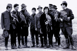 1970 1. Falkner Jagd in Zurndorf 4.v.l. J. Unger 7.v.l. R. Böhm 1UNGR