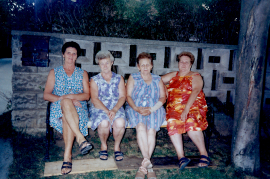 2004  Bankerlrunde L. Meixner, J. Kuhne, M. Toth, Erika Zapfl 21ME