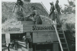 1944 M. Schicker (Atzi) M. Frank, M. Metzl, M. Hautzinger, Peperl Beck Fütterer in der Zolasch 30MMA