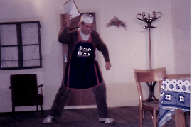 1980er Theatergruppe Zurndorf Rudi Suchy (Die schwebende Jungfrau) 34SUR