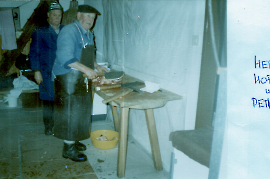 1996 Schweineschlachten  J. Hoffmann (Hans Onkel), P. Pethö 45DÜF
