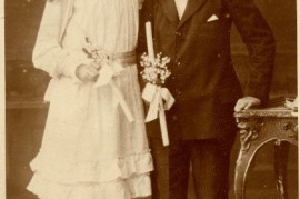 1919 Kommunion Anny Popp (verh. m. W. Edinger) and Sandor Popp 1919 front 13HW