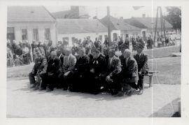 1950er beim Kriegerdenkmal 34LAG