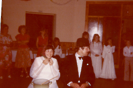 1979 Schleiertanz Hochzeit Traude u. Paul Unger) 81UP
