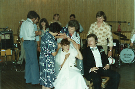 1979 Hochzeit A. u. A. Pamer mit den Leithatal Buam 83K