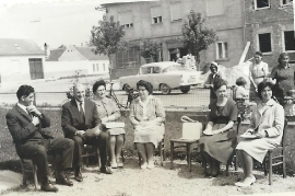 1960 Beim Kriegerdenkmal Lehrer Waldherr, Dir. Vlasich