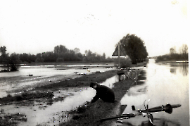 1965 Hochwasser Überflutung Richtung D. Jahrndorf M. Zweng 116ZWE
