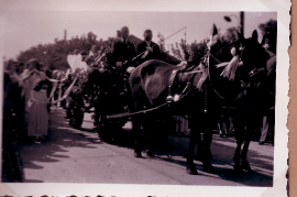 1949 Glockenzug auf der Fahrt zur Weihe 25GÖ