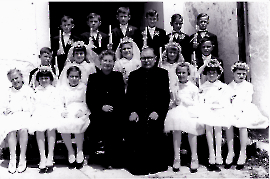 1965 Kommunion 1.R.v. l. Helene Neumann, Christine Fischer, Maria Hiermann 27GOHE