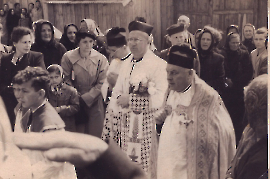 1960er Firmung m. Pfarrer Berger 29ZWE