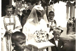 67HF Priesterweihe mit weißer Braut