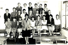 1959 12H Schulbild 4. Kl. Abschluß 1959 Lehrerin Leuchtmüller