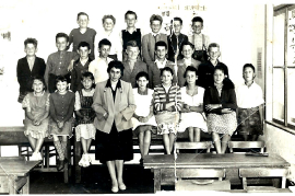 1959 Schulbild 4. Kl. Abschluß Lehrerin Leuchtmüller Jahrgang 1946 12HT