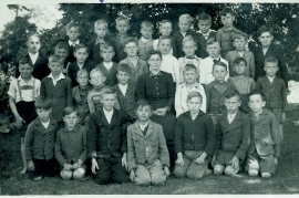 1948 Schulklasse Jahrgang 1943 Lehrerin Fräulein Fuhrmann 12RW