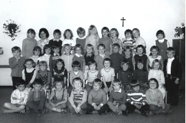 1973 Kindergarten Jahrgang 66-68 Tante Mitzi 5MI