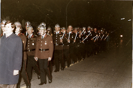 1985 Gerätehausweihe Quergasse Fackelzug  9FFZ