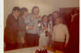 1972 Fasching Sonntag im Gasthaus Thell J. Sochr, A. Meidlinger, W. Dürr, M. Thell, K. Meidlinger, E. Dürr, E. Metzl nach dem Kindermaskenball 64DW