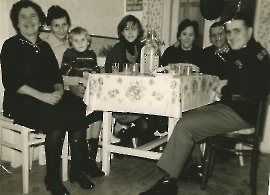 1970er Karoline Dürr, Maria Toth, Gitti Toth, Josefine Dürr Wien, Jolanda Dürr, Walter Dürr, Otto Toth 19TOTTO
