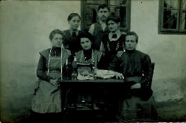 1920er r. Theresia Nestlinger 2BAUE