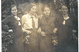 1936 Kirtagsdamen ?,  ?, ?, M. Amri 133A