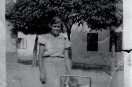 1940er Lisi Lambert mit Kindermädchen 24LAG