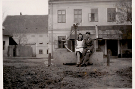1938  im Hof Gasthaus. Grete Thell, ?,  27NIT