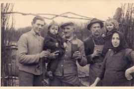 1945 H. Muth,S. Muth, L.Muth, Voda Weiß 6PM