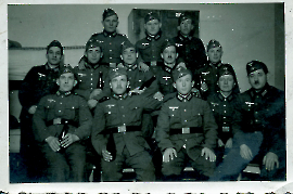 1940er 1.R.3.v.l. J. Bruckner 76DM