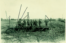 1940er Bombenkrater bei Zurndorf 84DM