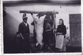 1955 Sautanz Haydngasse 6 v.l. L. Szigeti, ?,?, Th. Fischer (verh. Ettl) 12SZCH