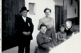 1950er Fam. Siebenstich, mitte M. Metzl 45SIPA