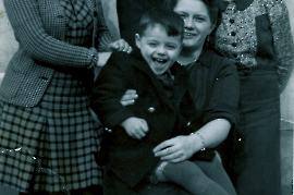 1950er v.l. Resi Meixner, Karoline Schneemayer ?, ?, 54SCHP