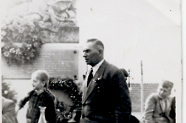 1950er 1.Mai Kundgebung Landtagsabgeordneter Hr. Rosenberger (D.-Jahrndorf) 6SCHME