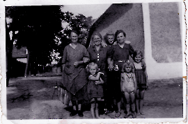 1950er r.v. Christl Szigeti, ?  in der Haydngasse SZCH