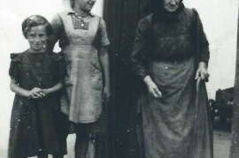 1950er Theresia Spiegel geb. Bruckner 1871 - 1957, Enkerln Ilse u. Theresia 8HOIL