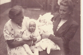 1948 Paula Prath, Marianne Prath, Marianne Drescher geb. 1923 Gerhard Drescher geb. 1947  97WS