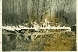 1960er J.Meixner und Freunde beim Jagdhaus 16FM