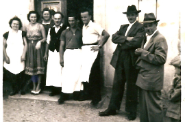 1970er Gasthaus M. Thell Kellner Fehrland, Spiegel, Horvath rechts Hr. Novak, Hr. Meixner OH 48, Links mitte Grethe Thell (Weiss) Wirtin, 278PM