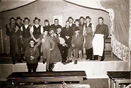 1960er Theatergruppe 3, 4MMA