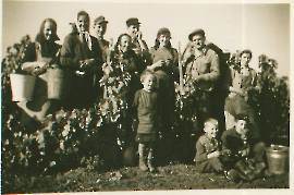 1960er M. Meixner,?,?, J. Meixner, ?, P. Reif, G. Strobel, A. Strobel, K. Meixner, F. Meixner, ?, 66FM