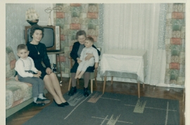 1960er Frida, Georg u. Günther Schneemayer, Mitzi Gatto (geb. Schusterreiter)j 68SG