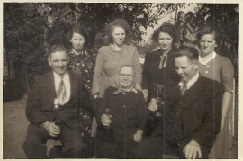 1960er  Theresia, Johann, Maria, Paula Schneemayer 8SCHM